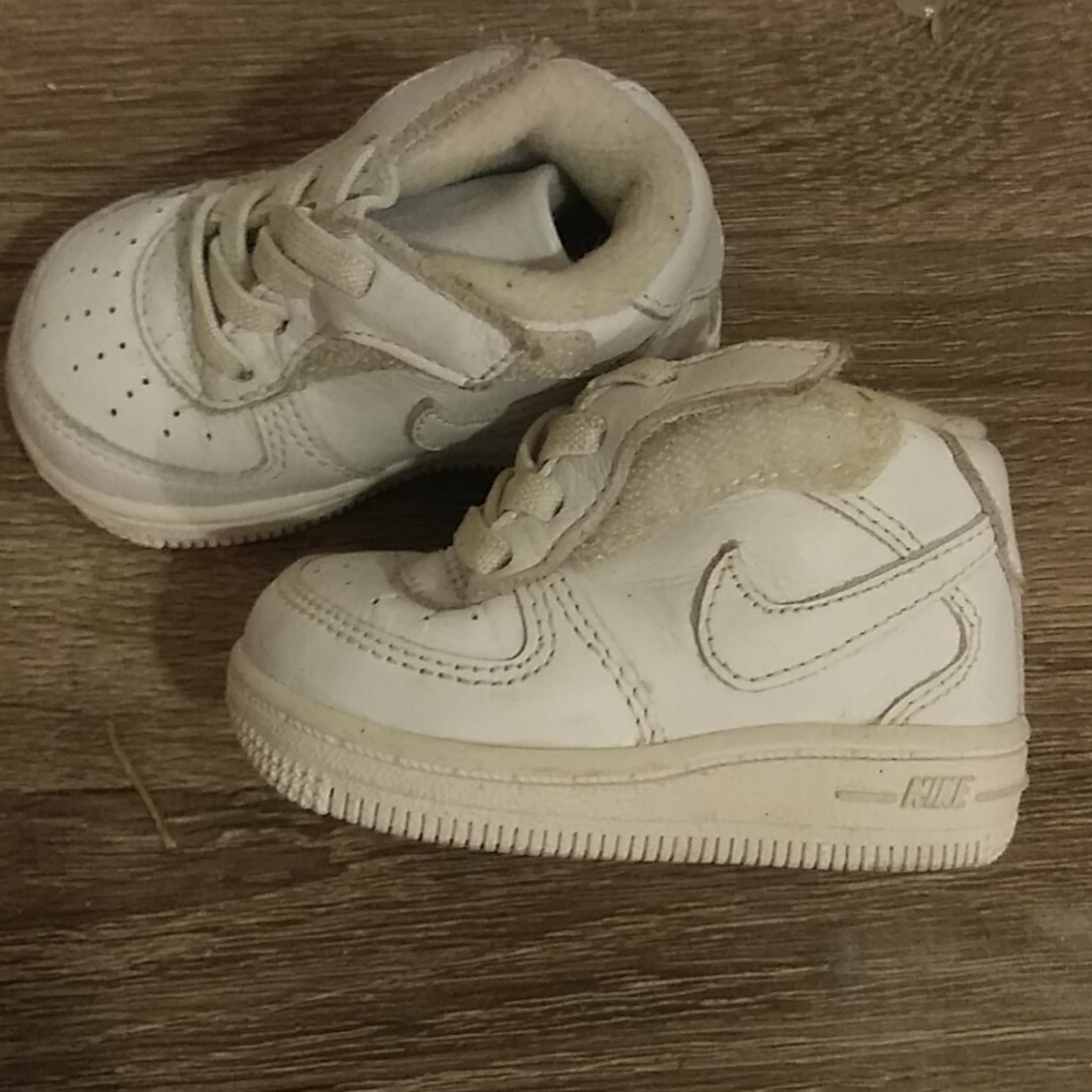 Nike size 2C